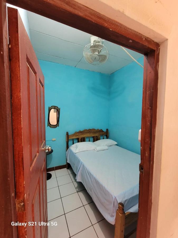 Hostel Rossy سان خوان ديل سور المظهر الخارجي الصورة