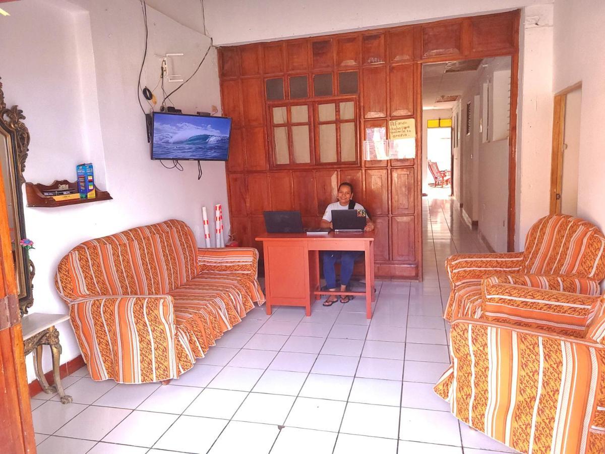 Hostel Rossy سان خوان ديل سور المظهر الخارجي الصورة